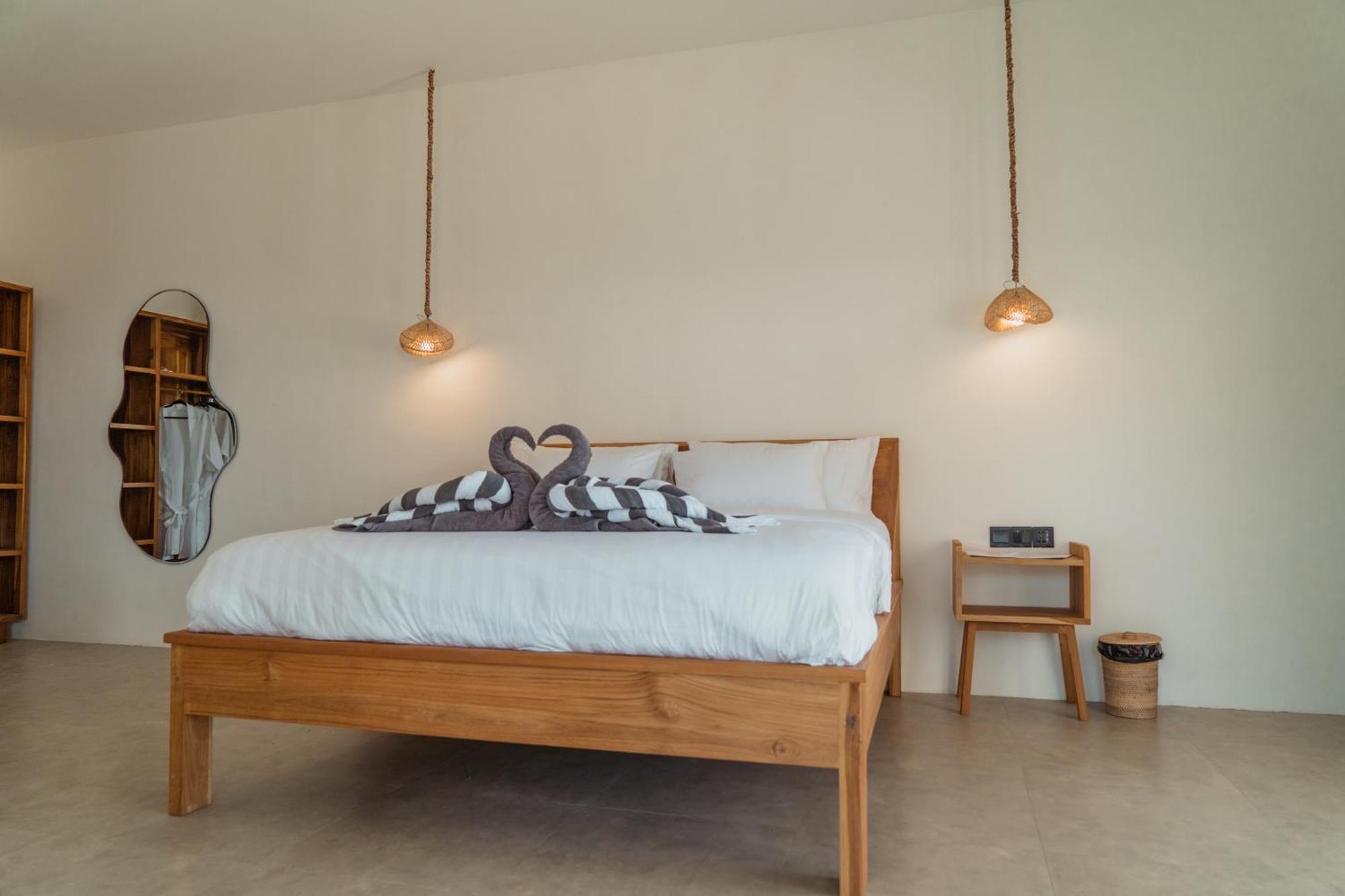 Sunscape Villa - Beachfront And Private Pool Gili Air Eksteriør bilde